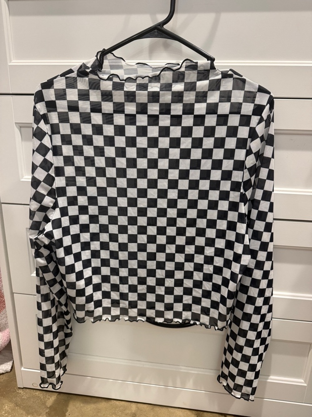 SHEIN Black & White Checkerboard Long-Sleeve Mesh Top